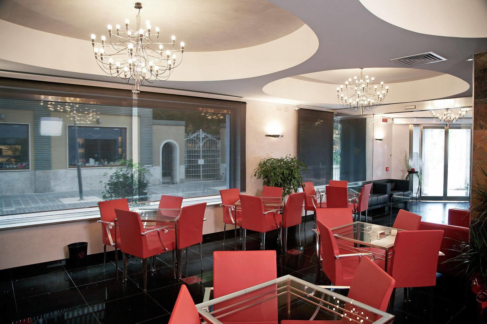 Victoria Hotel Pescara Esterno foto