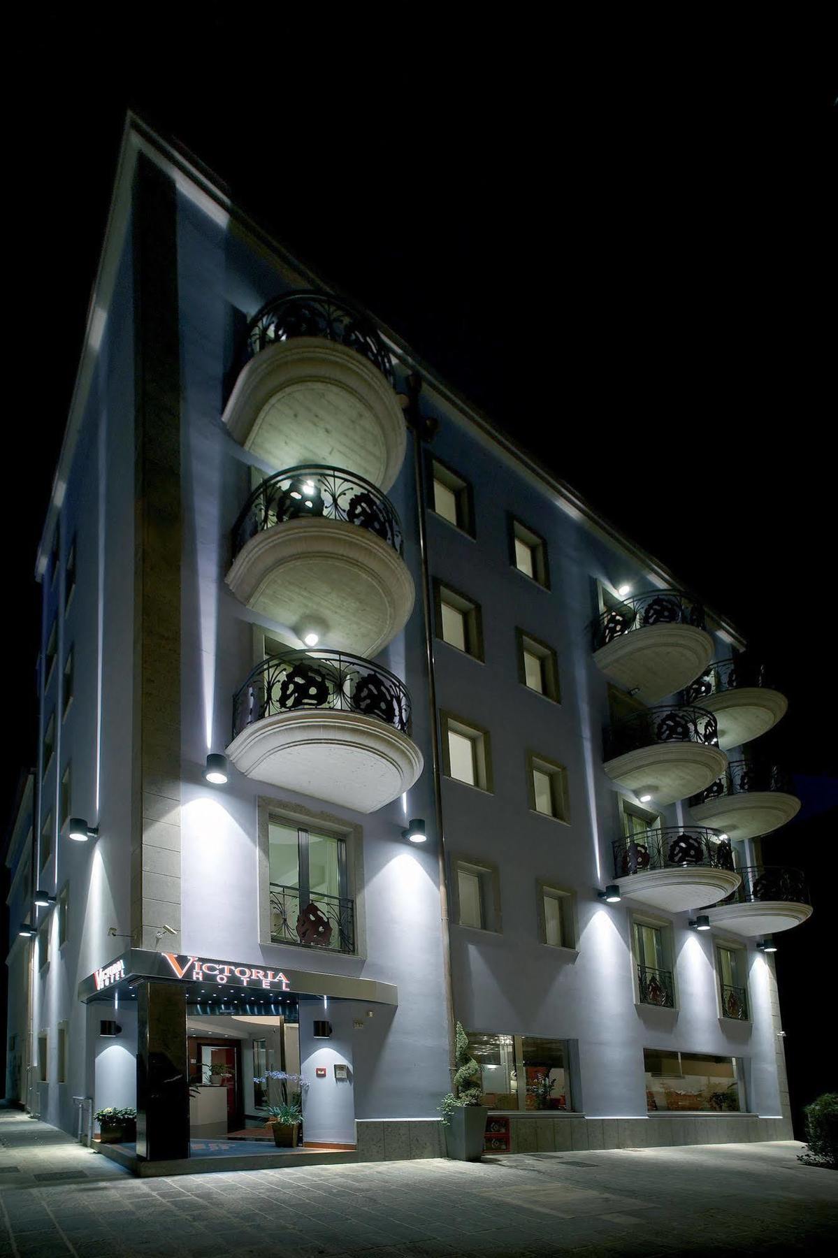 Victoria Hotel Pescara Esterno foto